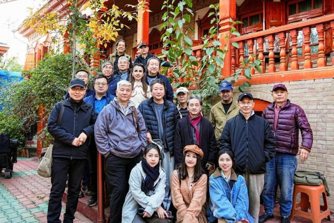 艺术扎根生涯 文字赞扬时期：走遍中国——中国文促会好意思术家写生创作步赴任疆段圆满收官