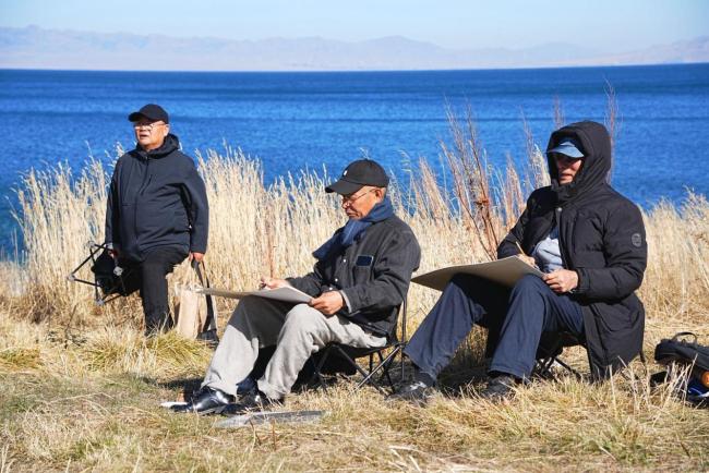 艺术扎根生涯 文字赞扬时期：走遍中国——中国文促会好意思术家写生创作步赴任疆段圆满收官