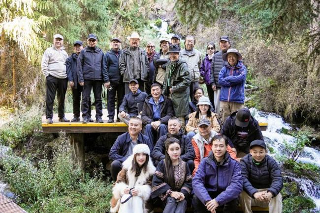 艺术扎根生涯 文字赞扬时期：走遍中国——中国文促会好意思术家写生创作步赴任疆段圆满收官