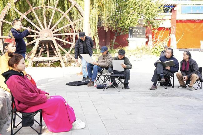 艺术扎根生涯 文字赞扬时期：走遍中国——中国文促会好意思术家写生创作步赴任疆段圆满收官