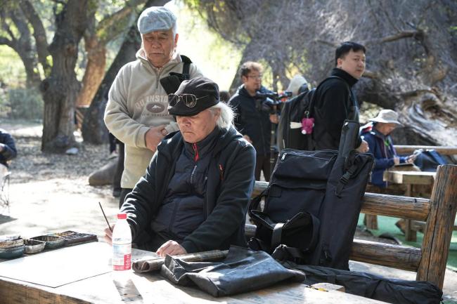 艺术扎根生涯 文字赞扬时期：走遍中国——中国文促会好意思术家写生创作步赴任疆段圆满收官