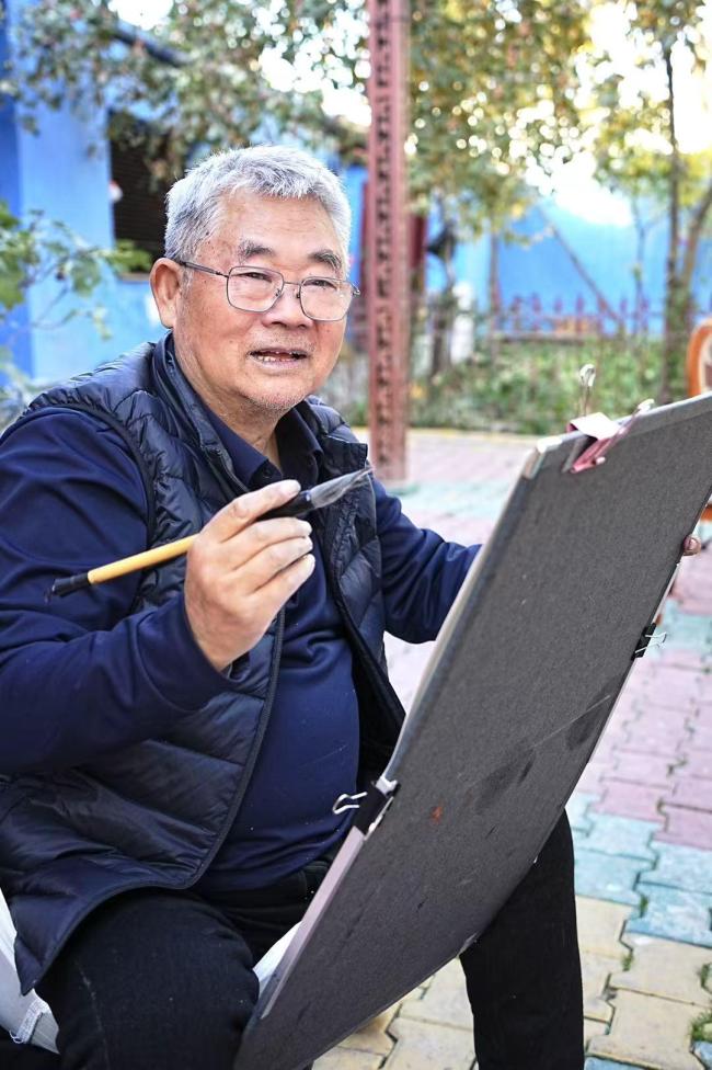 艺术扎根生涯 文字赞扬时期：走遍中国——中国文促会好意思术家写生创作步赴任疆段圆满收官